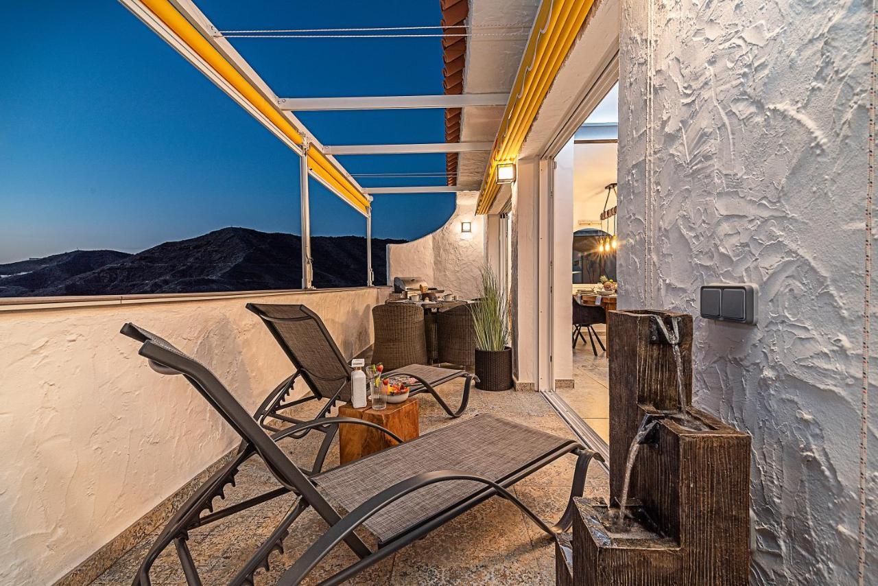 Mogan Luxury Apartment, Sea Views, Jacuzzi And Sauna. Екстериор снимка